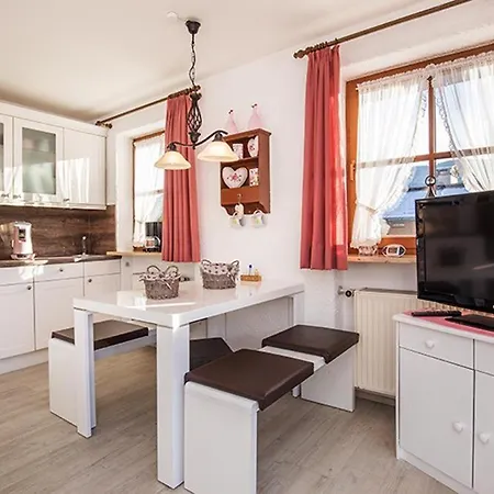 Lea-stuebchen * Reit im Winkl